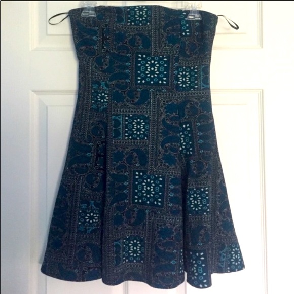 Forever 21 Blue Paisley Strapless Dress size Small - Picture 5 of 5